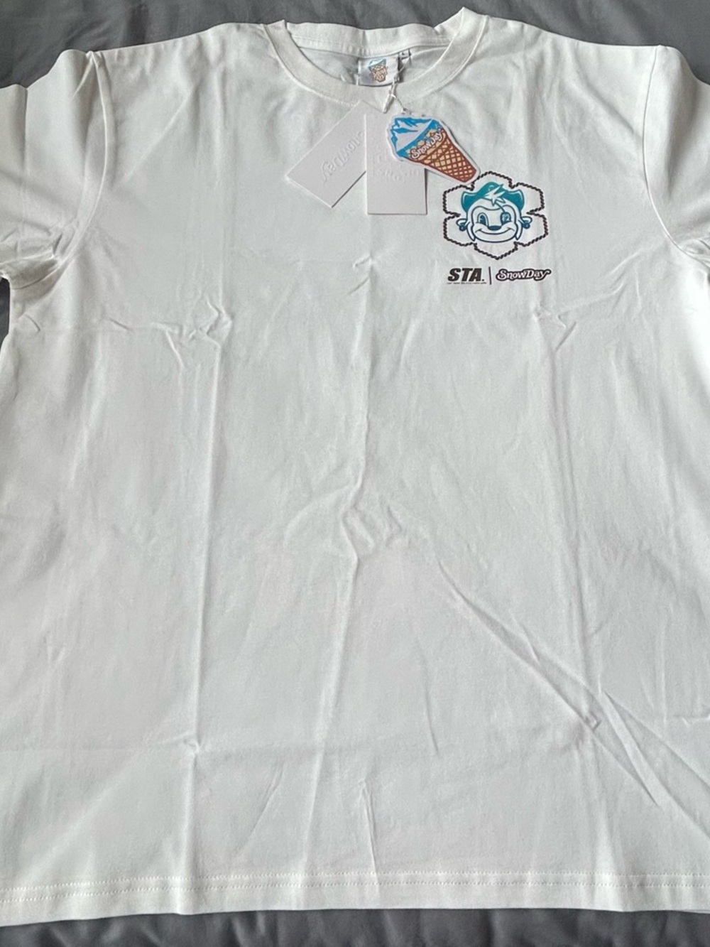 SnowDay/STA White Graphic Short Sleeve Tee